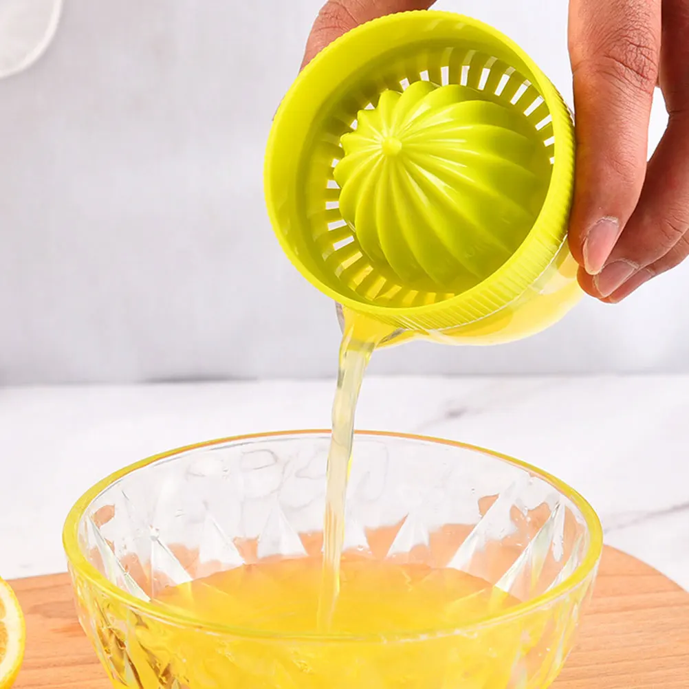 

2Pcs Manual Citrus Juicer Compact Fruit Juice Presser Easy to Use Kitchen Gadget for Home Bar Bakery Lemon Squeezing Device