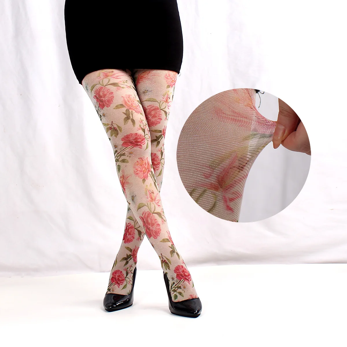 

Женские сексуальные серебряные колготки с цветочным принтом, сетчатые летние модные колготки, женские тонкие эластичные длинные носки, колготки в стиле ретро 2025