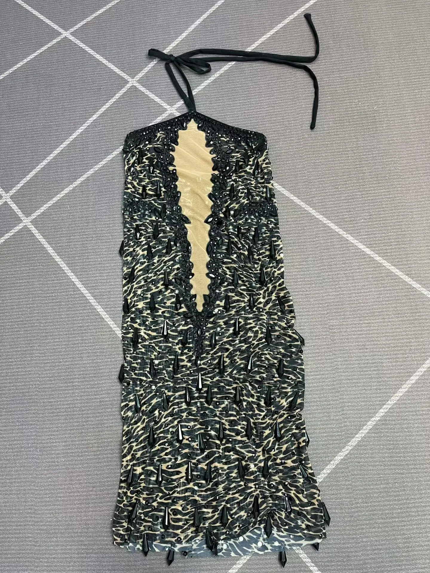 Luxus Sparkly Diamanten Sexy Mesh Sheer Backless Mini Kleid Frauen Abend Prom Geburtstag Party Nachtclub Foto-shooting Bühne Tragen