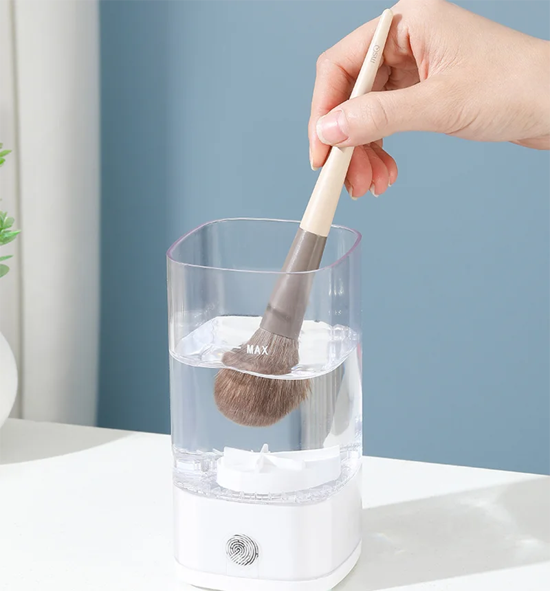 自動メイクブラシ＆スポンジクリーナーマシン、電動化粧パフ洗浄キット（ブラシ収納オーガナイザーボックス付き）