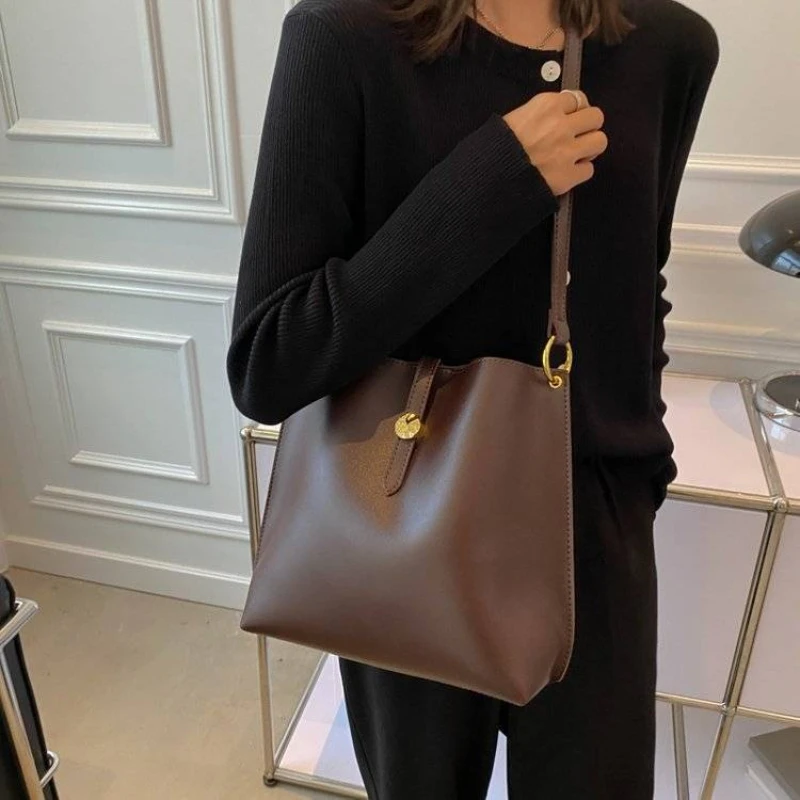 2025 New PU Leather Magnetic Buckle PU Single-shoulder Crossbody Single-shoulder Bag Fashion Messenger Tote Package