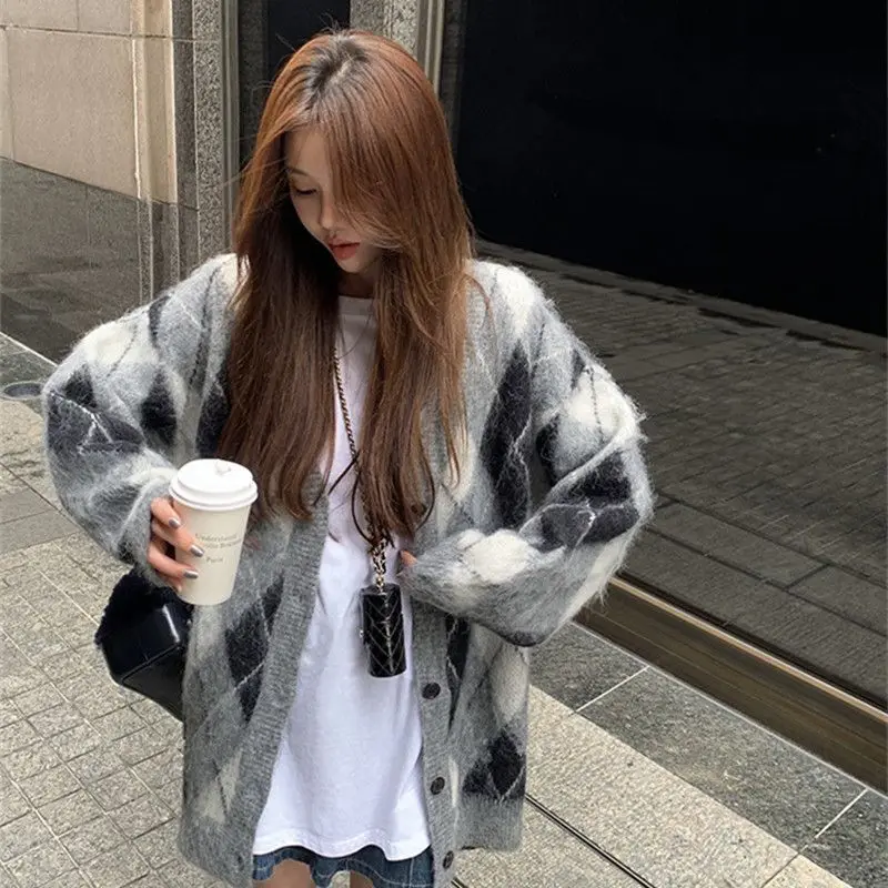 Autumn/Winter Cardigan Diamond Checker Contrast Sweater V-neck Loose Mid length Knitted Cardigan Women Sweater Female Coat