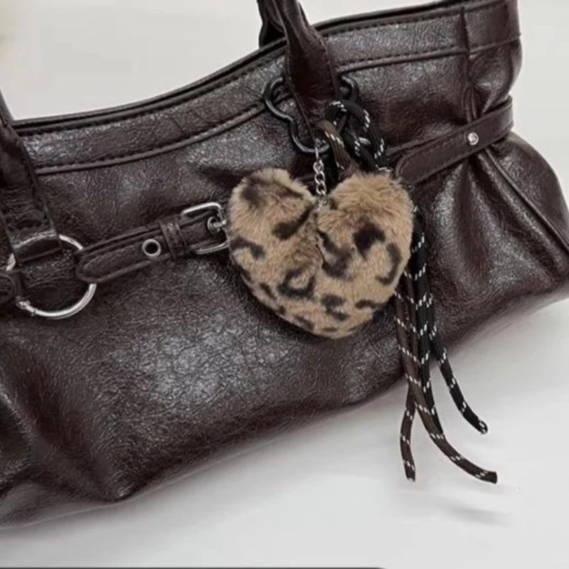 Retro Red Armpit Bag Messenger Bag Women's New Light Luxury Portable Shoulder Bag, High Quality High Value Temperament Commuting