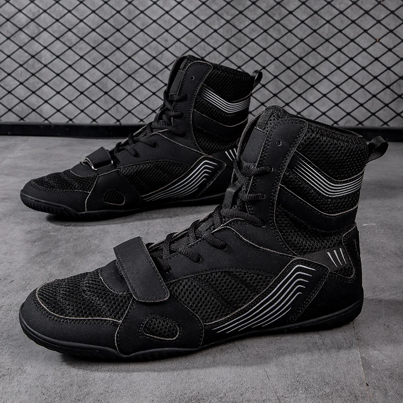 

New Arrival Men And Women Fighting Shoe Black Red Wrestling Boots for Unisex Mesh Breathable Gym Shoes Designer Boxing Boots Boy