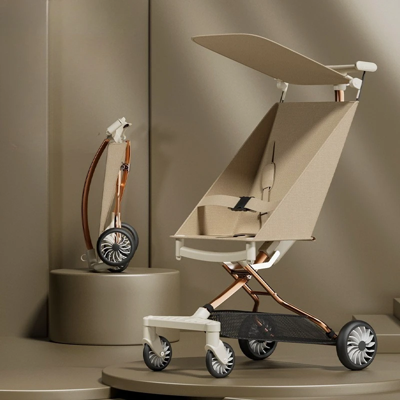 

Легкая прогулочная коляска высокого качества, удобная для детей от 1 до 8 лет, складная, на четырех колесах, легко переносить.