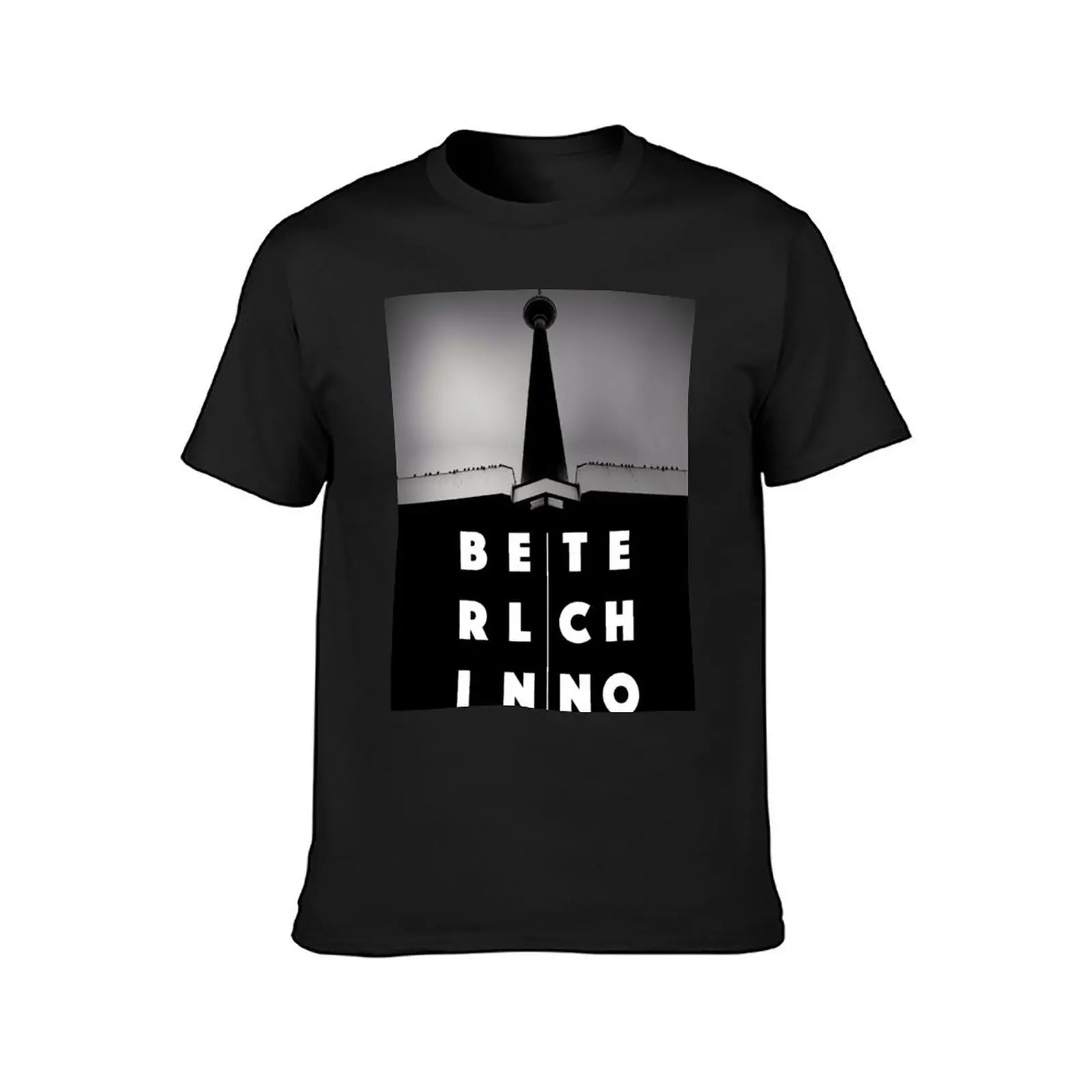 Berlin Techno. Djs gift. T-shirt Short sleeve tee Aesthetic clothing mens plain t shirts