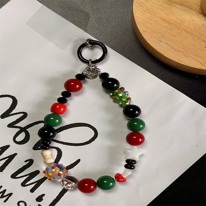 

Cute Christmas Tree Red Green Black Beads Phone Lanyard Wrist Strap Lady Hand-held Chain Short Anti-lost Cell Phone Key Pendant