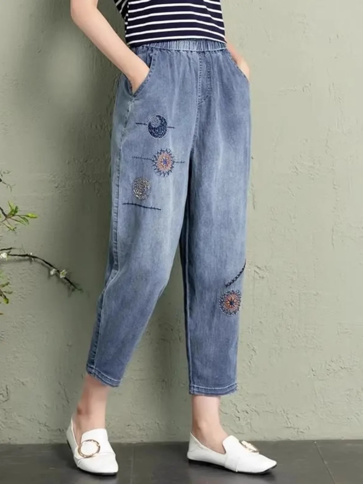 

Женские джинсы с высокой талией, эластичные, в стиле Харадзюку, облегающие, весна-осень, с вышивкой, на все сезоны, светло-голубые