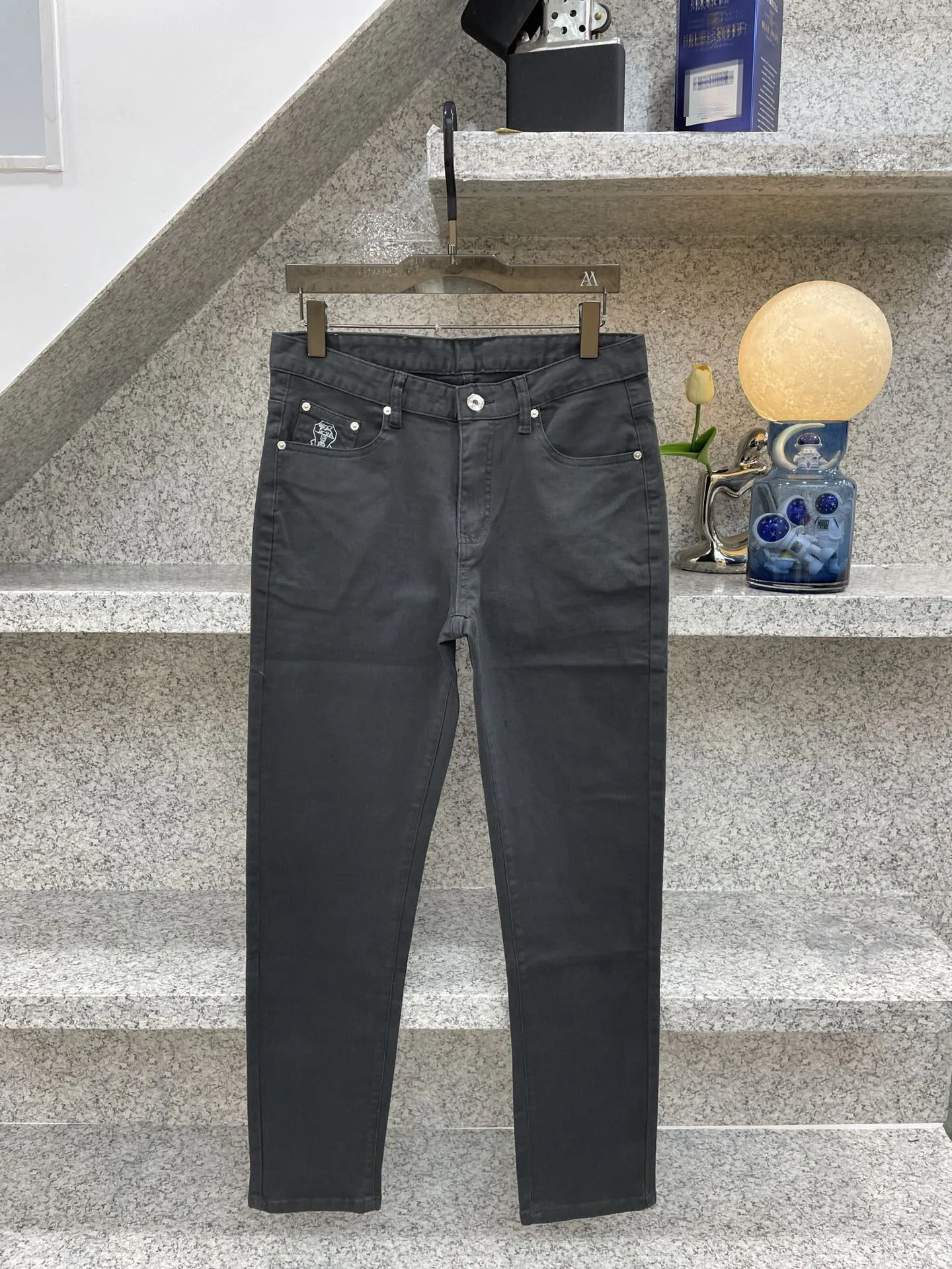 BILLIONAIRE SIJITONGDA Calça jeans masculina micro elástica 2024 outono/inverno novo produto, de tecido para detalhar artesanato, cada Deta