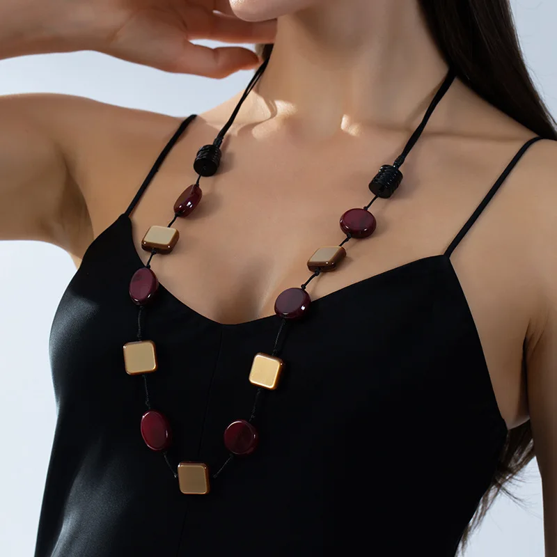 DIY accessories New ethnic style acrylic collarbone chain female, retro literary geometric pendant necklace cross-border wholesa