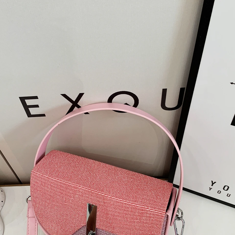 

High - Quality Single - Shoulder Bags Trendy Cross - Body Bags Fashionable Women's Personalized Small Square Bags for Casual Use