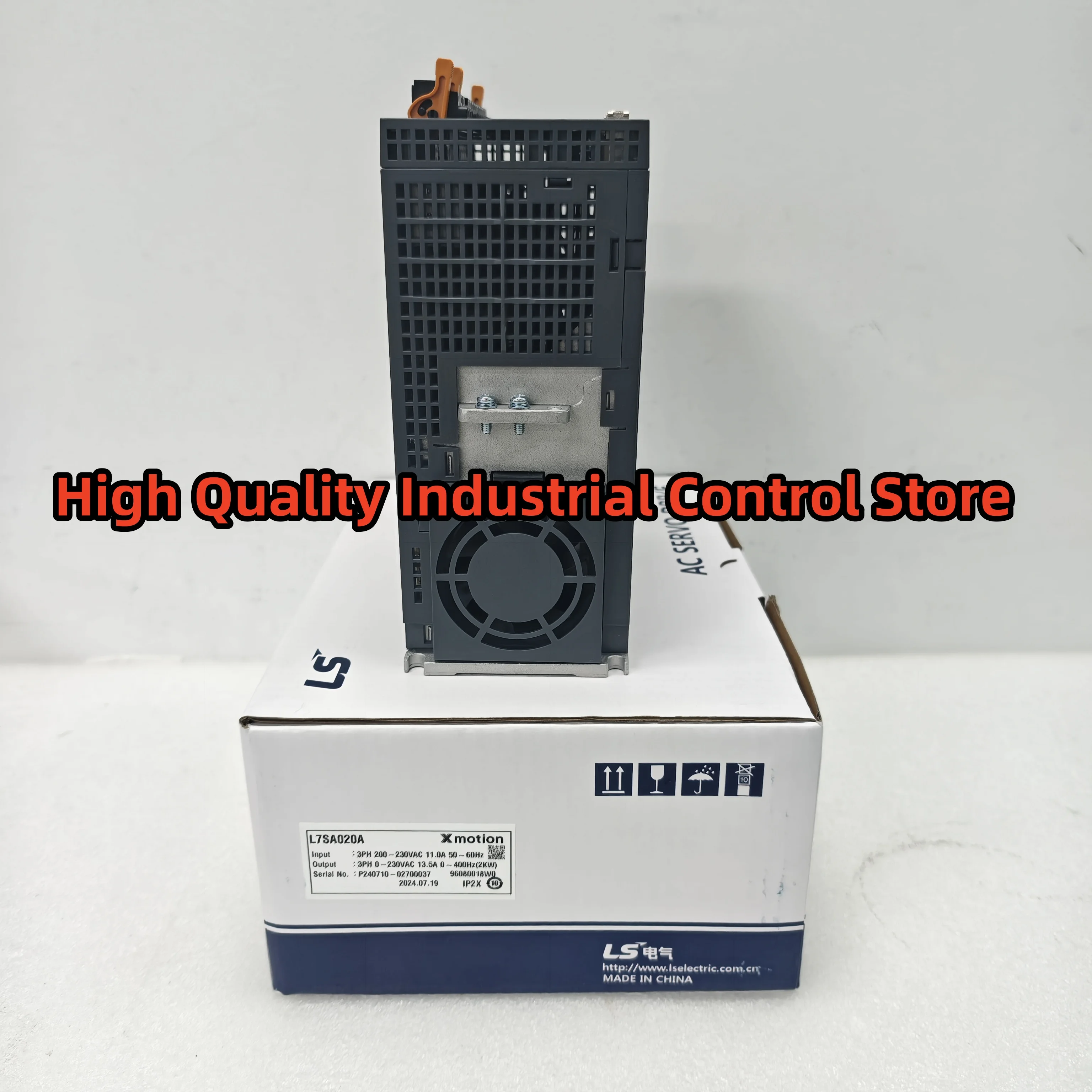 

New original L7SA010A L7SA010B Servo driver