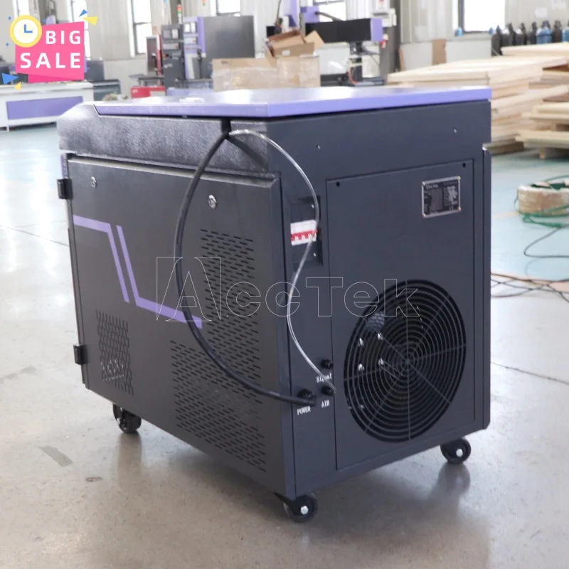 La macchina per la pulizia laser ad alta velocità per la rimozione della ruggine rimuove la macchina per la pulizia laser portatile multifunzione per la pittura a olio per le piccole imprese