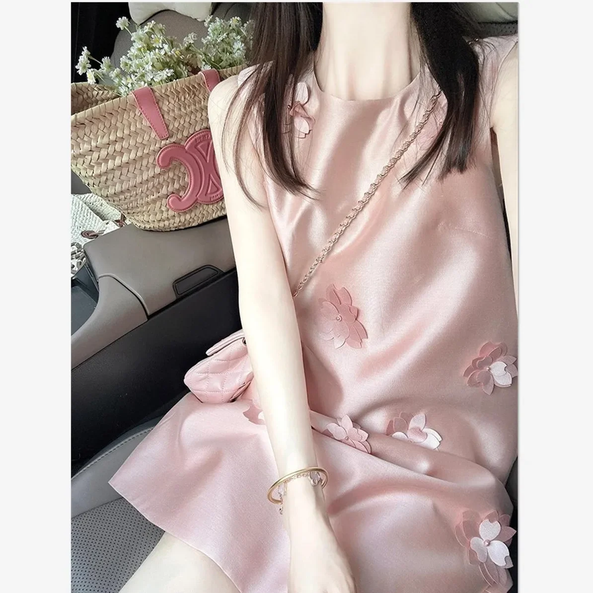 Nieuwe Mode 3D Bloem Satijnen Jurk Vrouwen Elegant DesignO-hals Mouwloos Kralen Zomer Mini Jurken Zoete Roze Vestidos