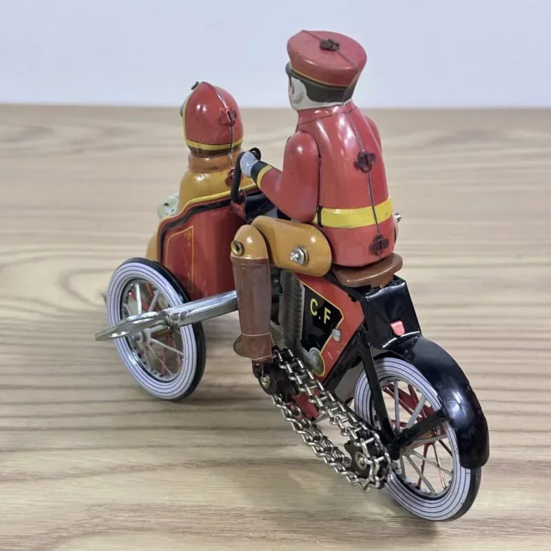 [Divertente] Collezione per adulti Retro Wind up giocattolo Metallo latta risciò triciclo conducente auto Orologio giocattolo figura modello giocattolo vintage regalo