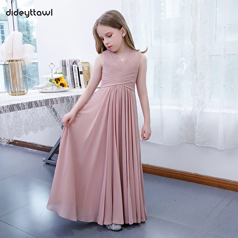 Dideyttawl Simple Criss-Cross Pleated Chiffon Flower Girls Dress V Neck Pleated Sleeveless A-Line Long First Communion Gown