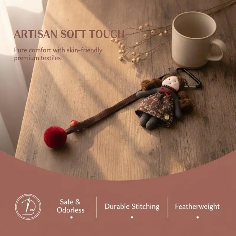 Niedlicher Schlüsselanhänger mit langhaariger Puppe, flauschigem Pompon und Blumenkleid-Anhänger für Teenager-Mädchen, Rucksack- und Handtaschen-Accessoire – Detail 3