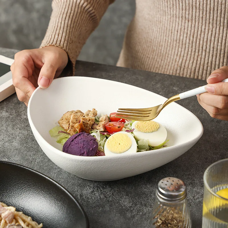 

Creative Triangle Ceramic Fruit Salad Household Tableware High Appearance Level Large Bowl Dinner Vegetable Dessert Deep Plate