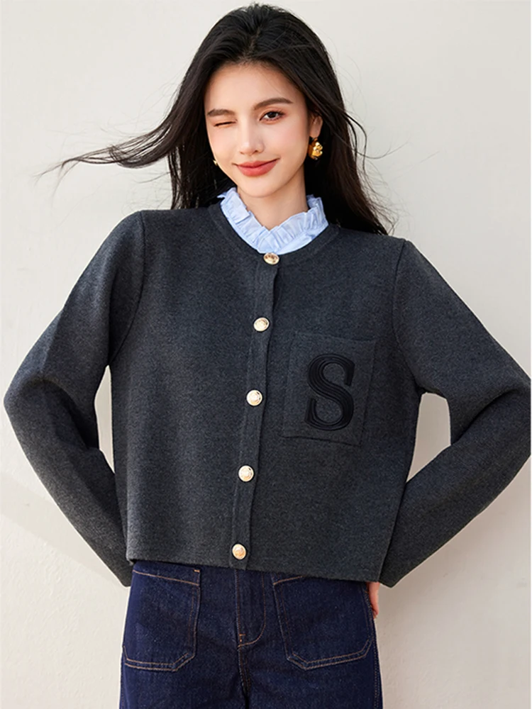 Fashionable Commuting Knitted Cardigan Women Autumn New Niche Design Sense Long Sleeve Tops Casual Versatile Sweater