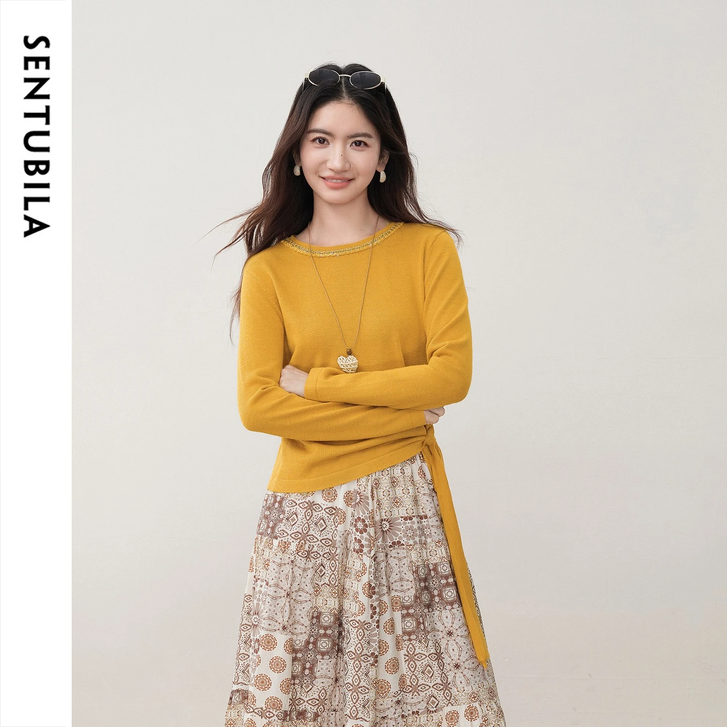SENTUBILA Autumn Women Long Sleeve Knitted Top 2026 Ladies Pullovers Glitter Thread Ribbon Soft Fuzzy Basic Sweater W63HE8403
