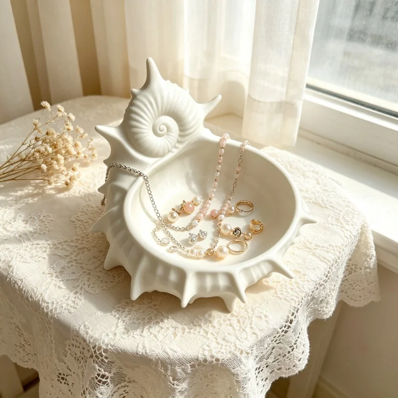 White 3D Conch-Shaped Jewelry Tray and Beauty Storage Rack, Ocean-Themed Decorative Cosmetic Storage Tray, Multifunctional Waterproof Bathroom Accessory, Suitable for Dressing Table and Bathroom Countertop to Store Rings, Necklaces, Earrings, Perfume, Skincare Products, and Small Jewelry Display Bowls