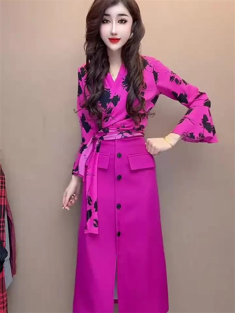 Conjunto de estilo avançado de camiseta feminina com decote em v, alça elegante, cintura alta, emagrecimento, meia saia, duas peças, conjunto moderno
