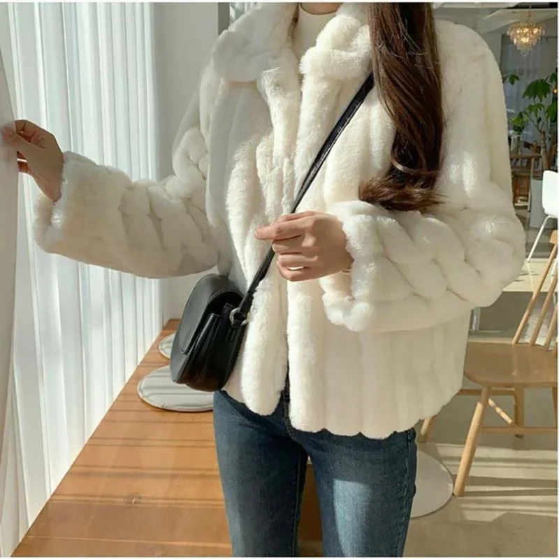 Women's Rabbit Fur Coat 2022 Winter Warm White Comfortable Faux Fur Jacket Long Sleeve Oversize Artificial Fur Overcoat Female