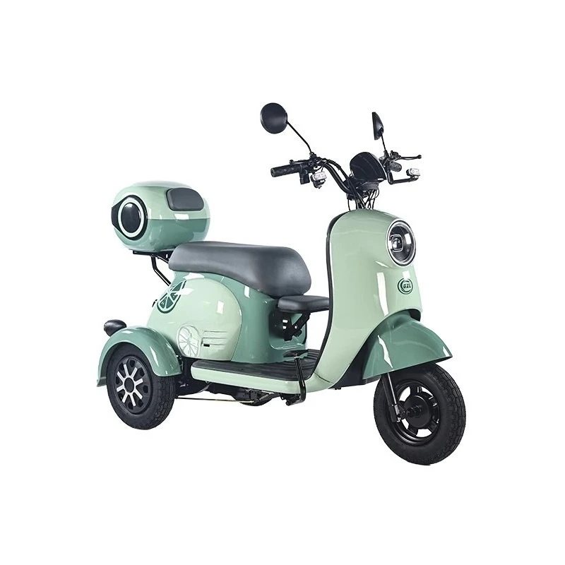 Electric vehicles are comfortable and spacious, manned electric tricycles, small pickup for children and women