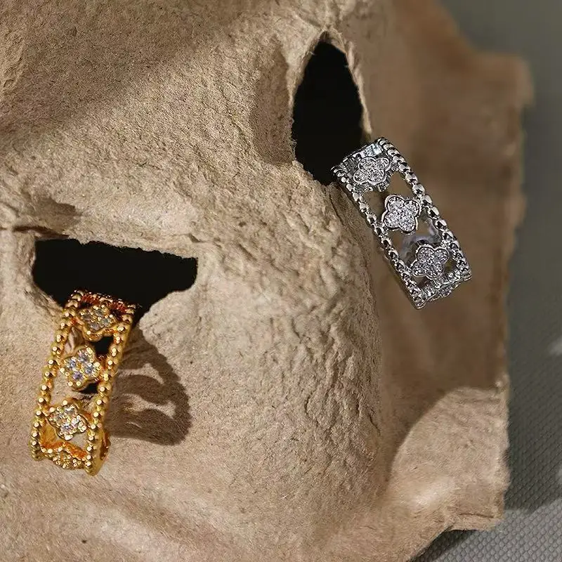 Four-leaf clover diamond-encrusted ring for women, fashionable and elegant, versatile, niche and high-end