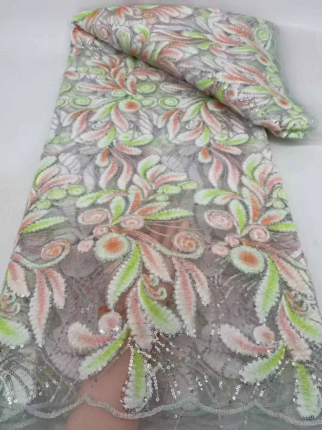 

Wholesale African Tulle Lace Fabric High Quality French Mesh Sequins Embroidery Lace Fabrics Women Evening Wedding Party Dress