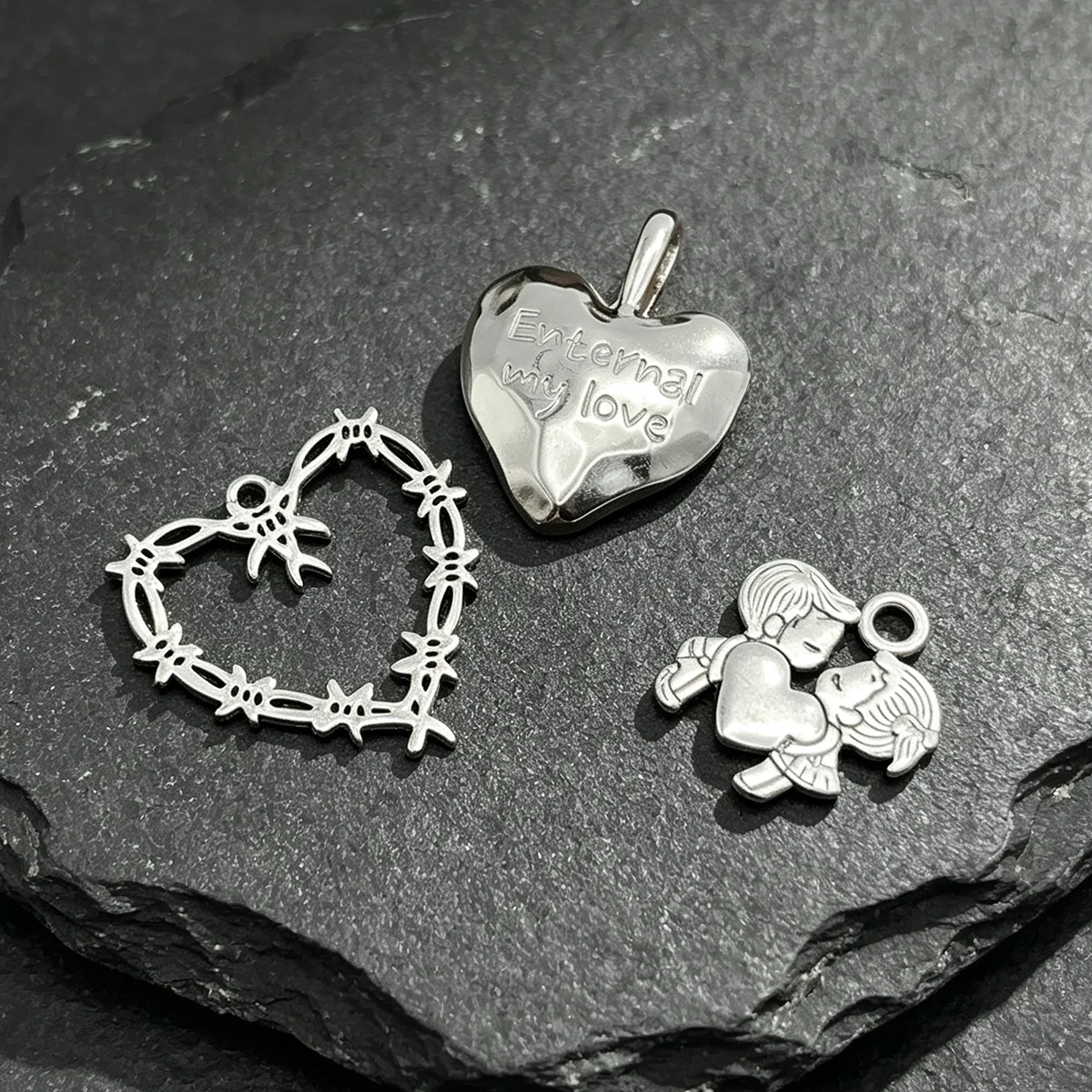 9-Piece Set of DIY Heart-Shaped Accessories, Including Kissing Children, Thorn Hollow Hearts, and Engraved Hearts in Various Designs, Suitable for DIY Bracelets, Necklaces, Earrings, Pendants, and Handmade Beaded Decoration Accessories