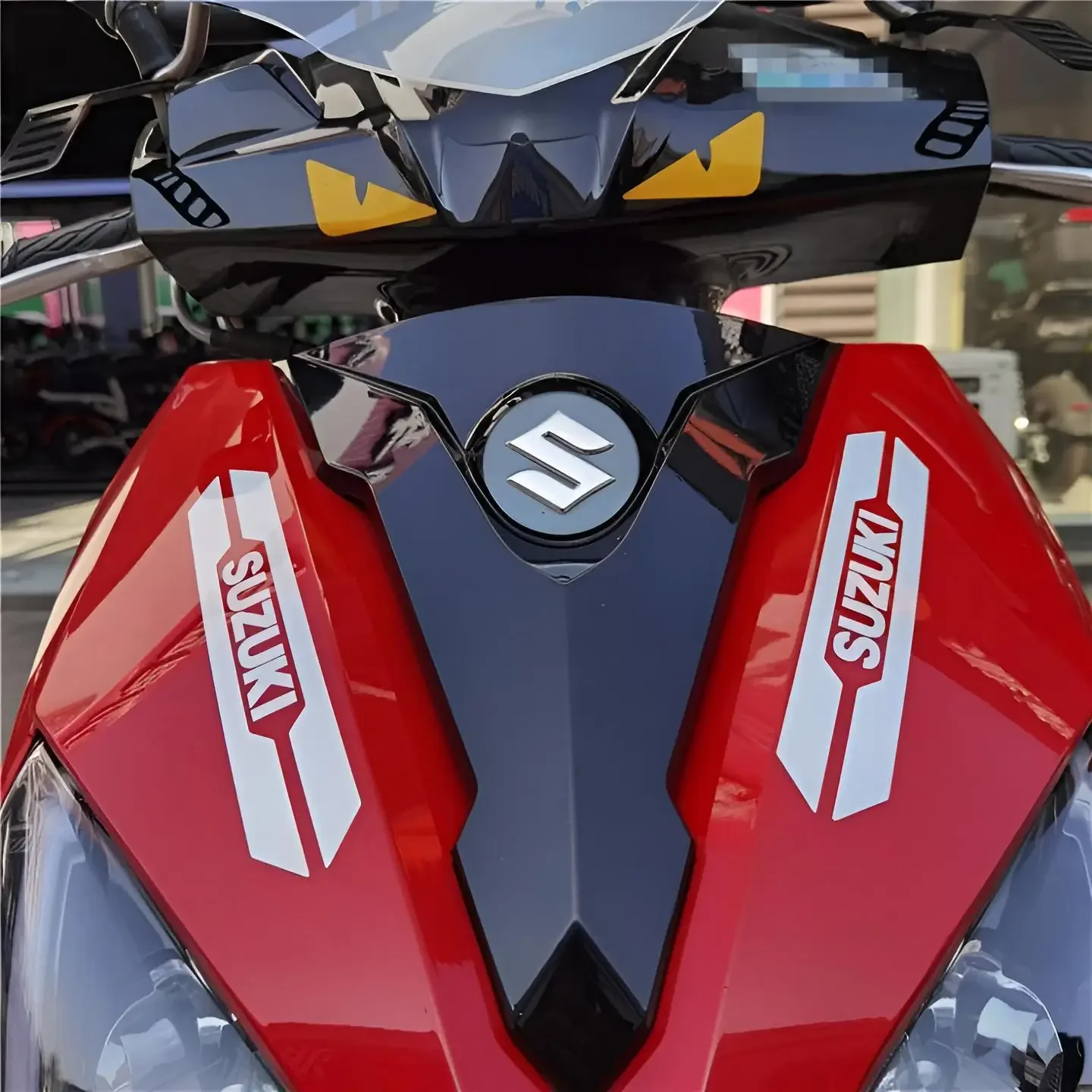 

2pcs For Suzukis Motorcycle Sticker Fuel Body Logo Letter Decal Gsxr 1000 600 750 Gsxs 600 750 1000 Sv 650 600 Gsf Reflective