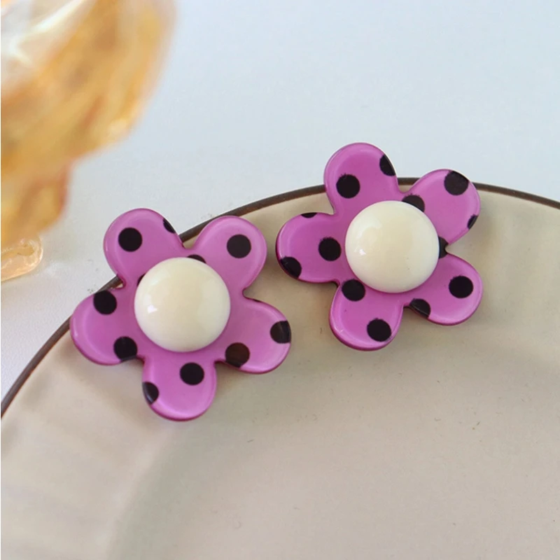 

Korean Sweet Polka Dot Flowers Exaggerated Earrings High-end Fashion Exquisite Simple Temperament Versatile Earrings for Women