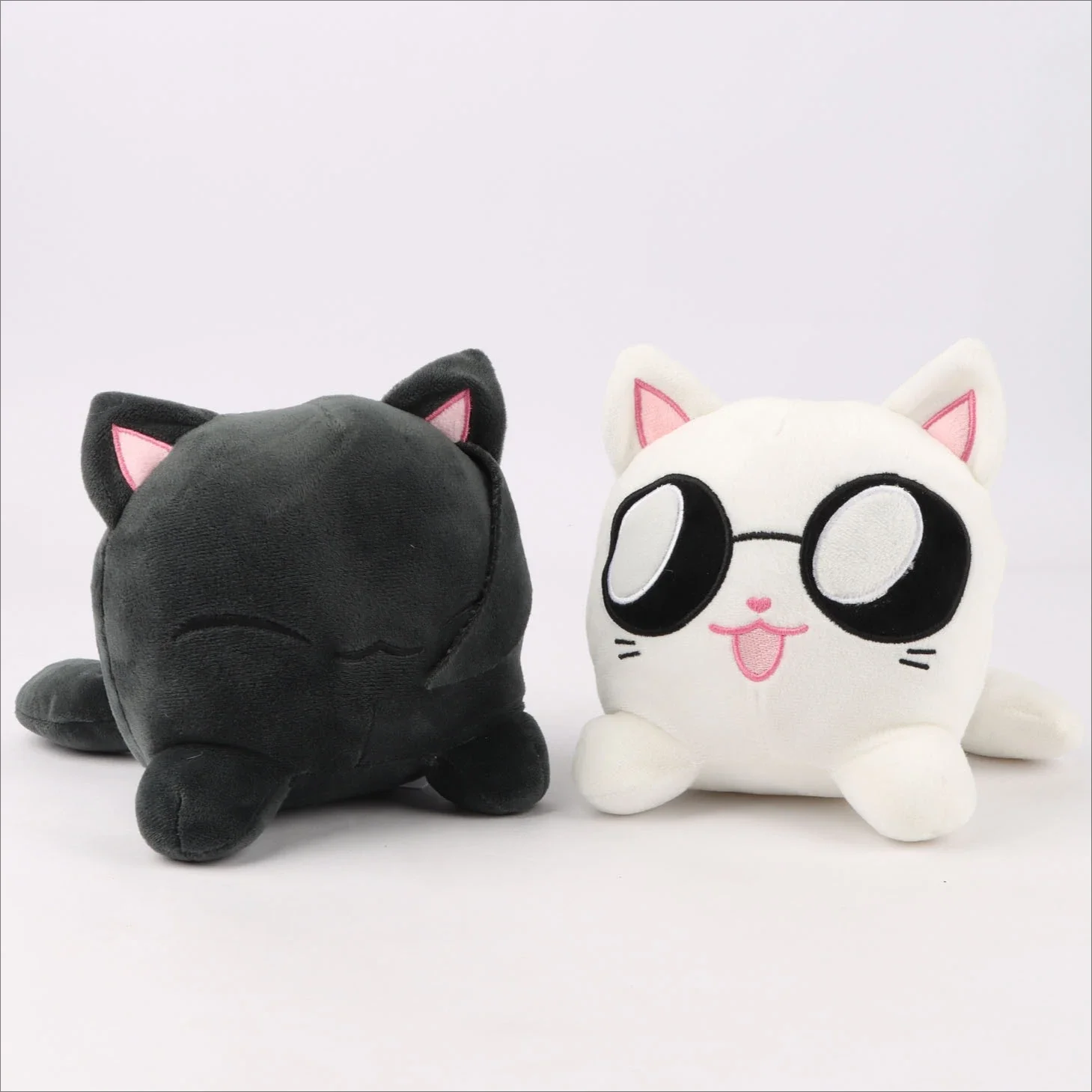 

7.09inch Gojo And Geto Plush Toys Cat Toy Soft Stuffed Plush Animal Toys Black Cat White Cat Plush Doll Birthday Gift