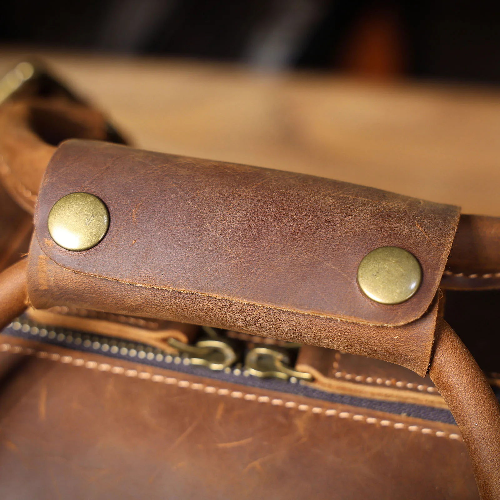 S.WORKER Vintage Vollnarbenleder Herren-Reisetasche Handgefertigte Weekender-Reisetasche – Detail 14