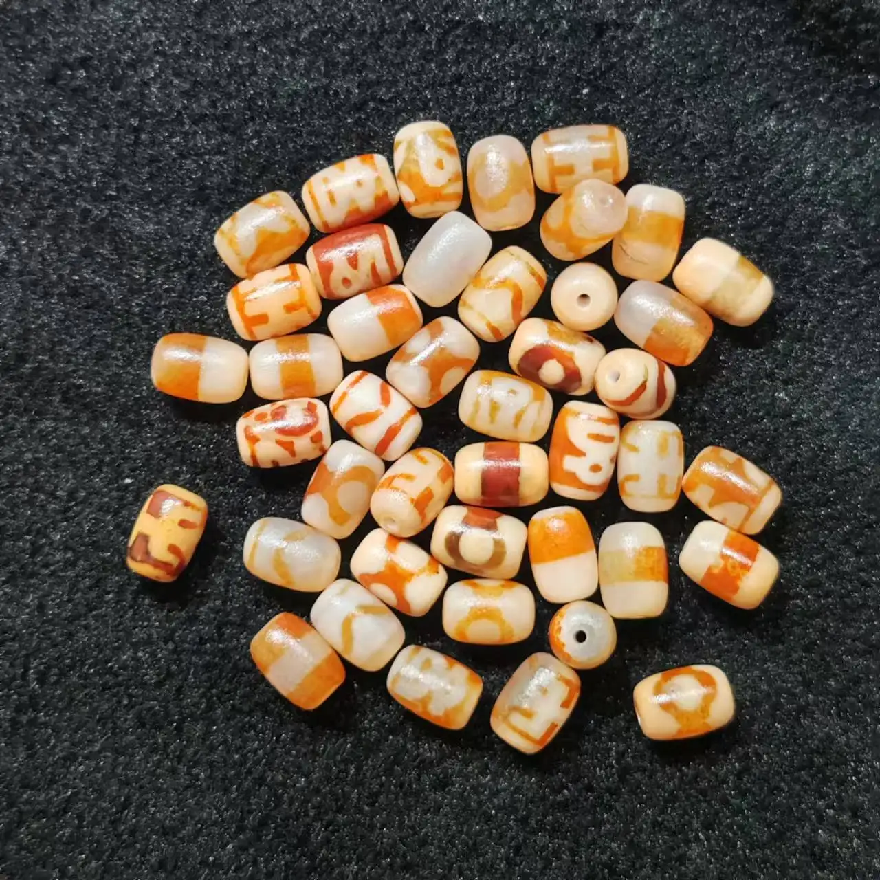 200pcs Special Offer: Tibetan style Old Red Tooth Yellow Penetrating Old style Matte Agate Bead Necklace Pendant DIY Accessories