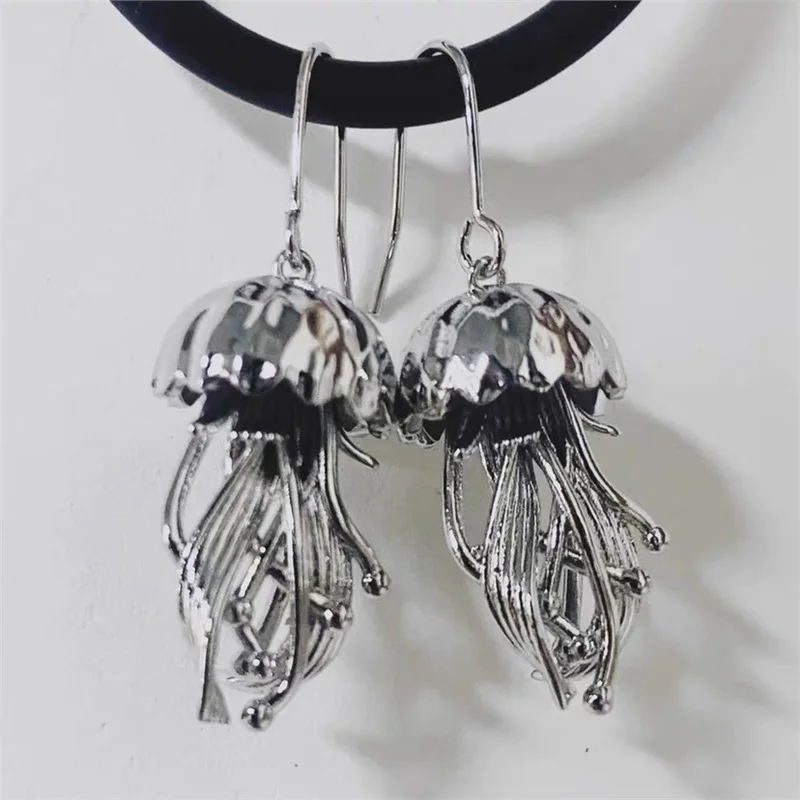 Vanguard Machinery Style Metallic Silver Color Stereoscopic Jellyfish Earrings UNISEX Ocean Elements Fashion Exquisite Earrings