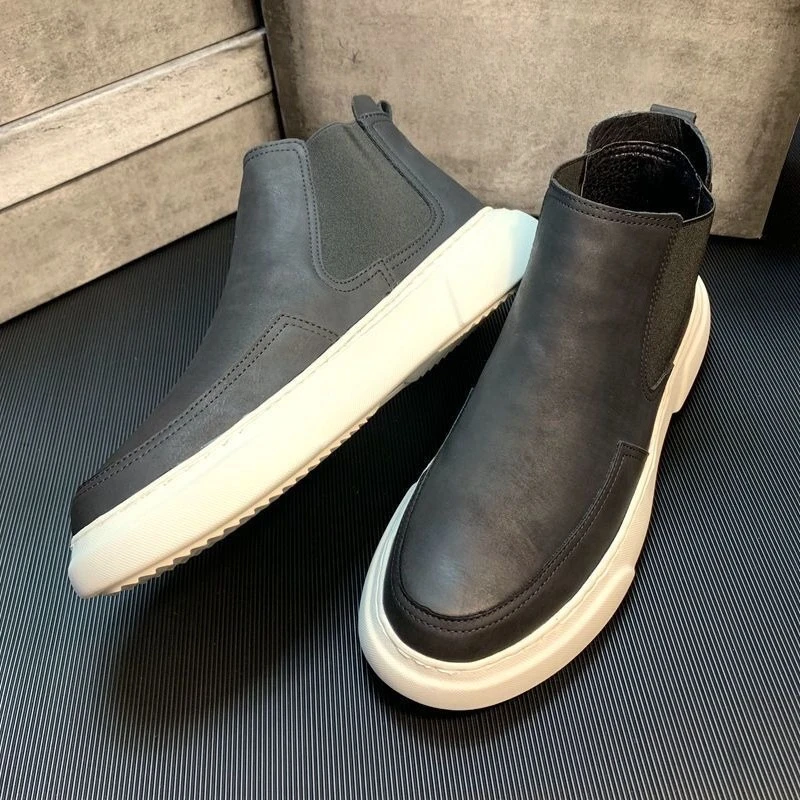 

Winter 2025 New High Top Casual Leather Shoes Korean Style Trendy Slip on Versatile Unisex Sneakers Fashion Fleece Lined Boots