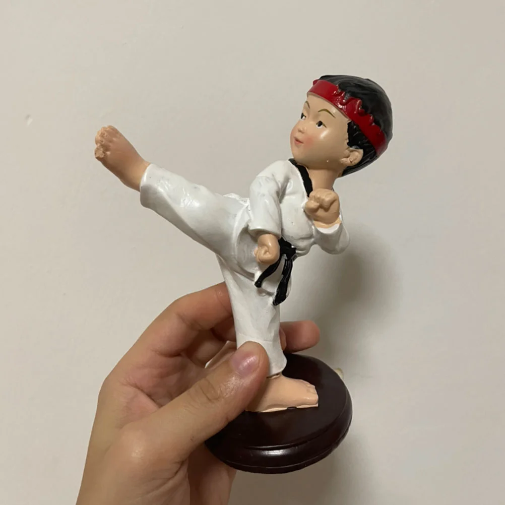 

Karate Boy Figurine Mini Kids Resin Adornment Boys Ornament Taekwondo Decor Birthday Cake