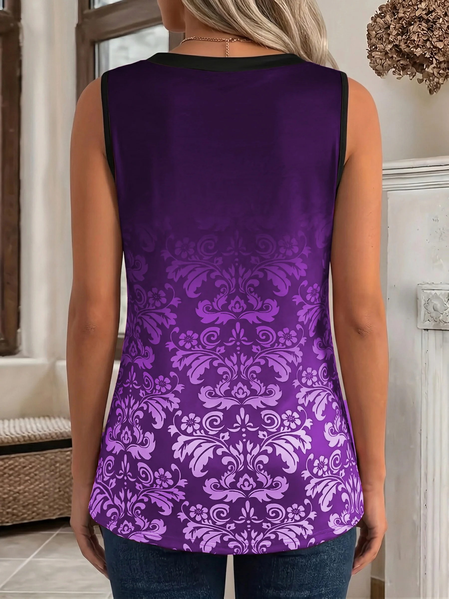 Schickes Plus-Size-Oberteil mit Schnürung und Blumenmuster für stilvolle Freizeitkleidung – Detail 5
