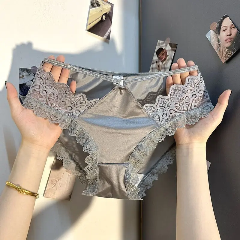 French Sexy Underwear Girls Panties Low Waist Cotton Crotch Lace Patchwork Student Panties Hollow Out Hip Lift Pink New