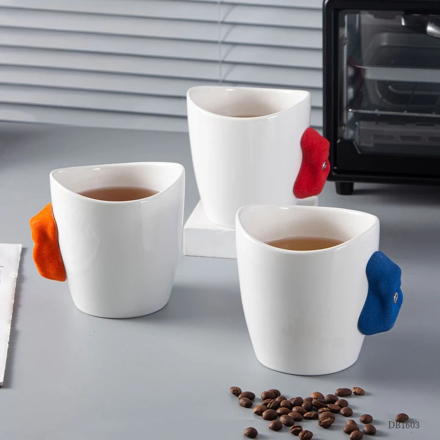 

Creative Climbing Handle Ceramic Mug Stylish Color Collision Gift Cup for Home Office Use