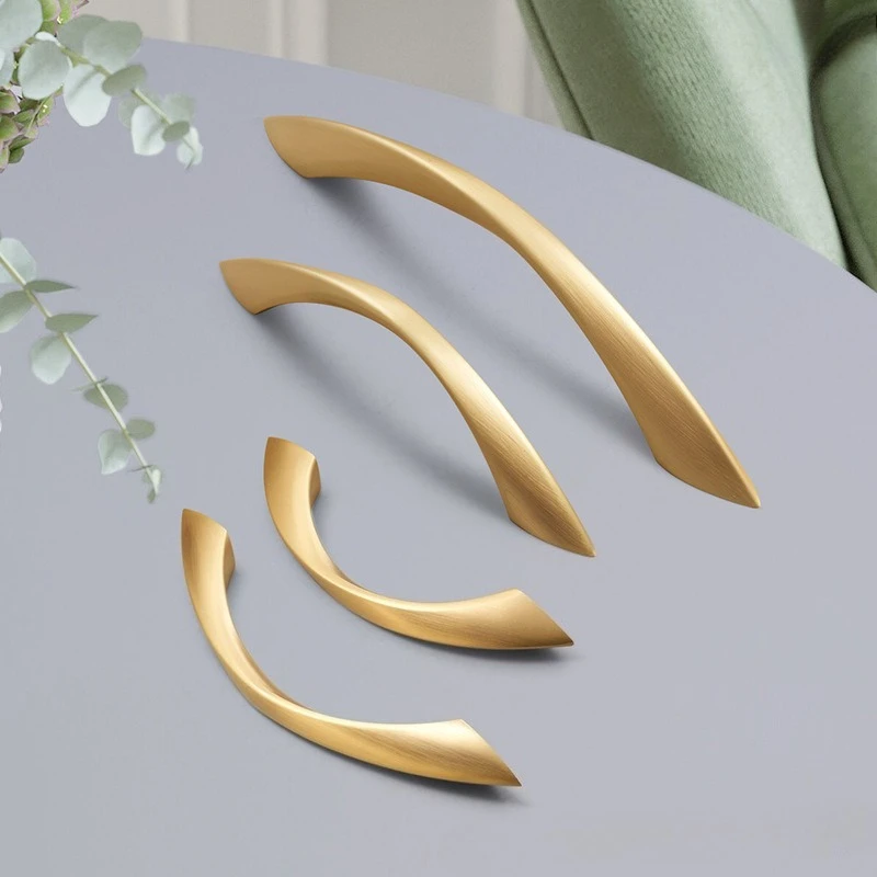 Modern and Simple Drawer Handle Creative Arc-shaped Cabinet Handle French Personalized Zinc Alloy Wardrobe  Wine Cabinet Handle