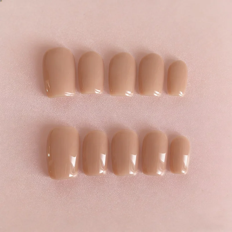 10 SZT. Paznokcie Sztuczne Nude Milk Tea, Krótkie Kwadratowe Paznokcie do Codziennego Noszenia, Wielokrotnego Użytku, Sztuczne Paznokcie dla Kobiet, Ciepłe Nude