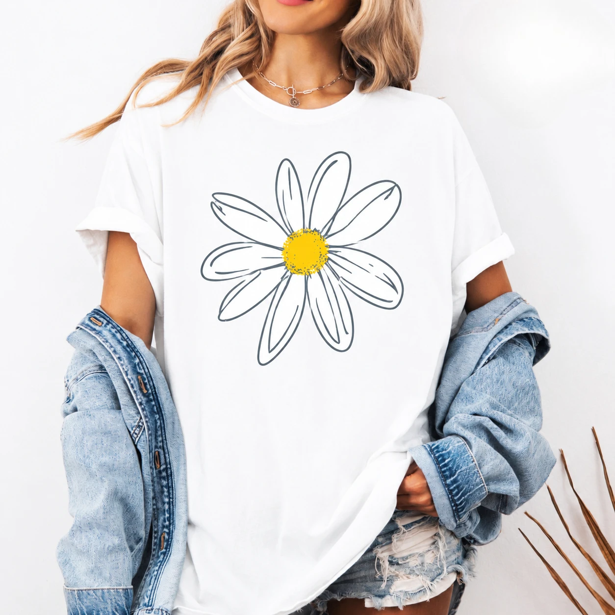 Daisy T-Shirt, Daisy Flower T Shirt Summer Shirt Floral T-Shirt Gift for Woman's and Men's Daisy Lover Gift Daily Casual Shirt
