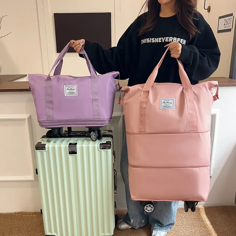 

Large Capacity Women's Travel Bag with Universal Wheels Foldable Carry-On Handbag Water-Resistant Nylon Youth Travel Bag