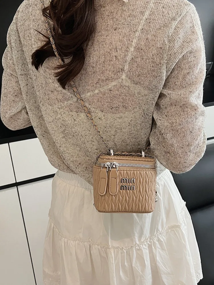 

Luxury designer box bag women's all-match casual pleated shoulder bag earphone bag chain mobile phone bag portable messenger bag