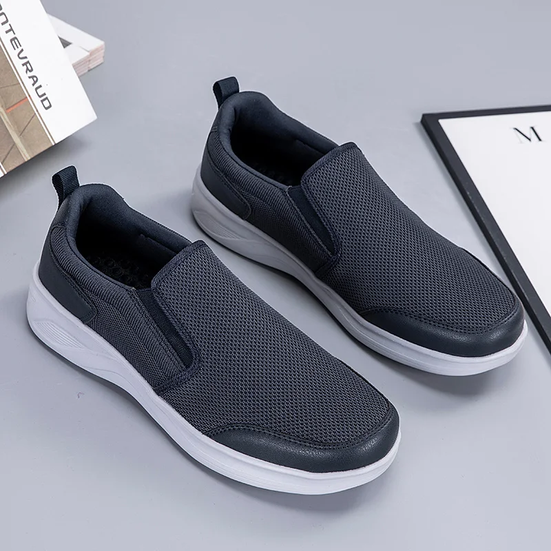 New Spring Lightweight Men's Casual Shoes Breathable Mesh Men Sneakers Loafers Walking Shoes Luxury Moccasins Males Boat Shoes