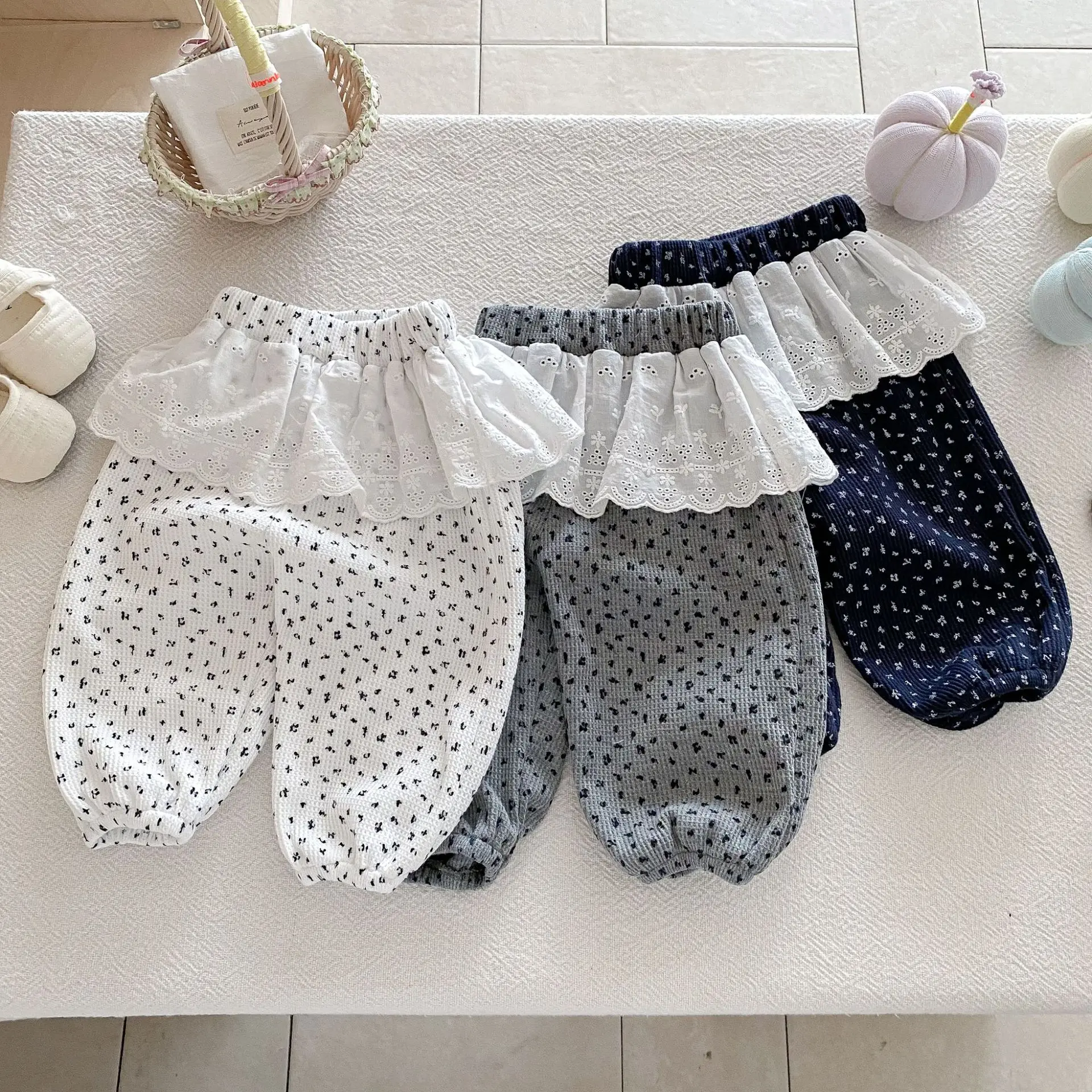 

2025 Autumn New Baby Girl Leggings Infant Loose Harem Pants Cotton Girls Floral Trousers Kids Casual Pants Toddler Clothes