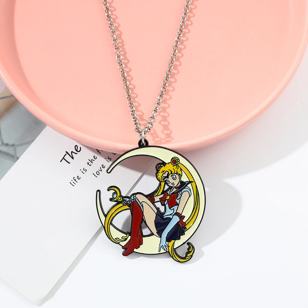 Japan Anime Sailor Moon Keychain Bandai Action Figure Tsukino Usagi Metal Enamel Pendant Necklace Keyrings for Women Key Chains